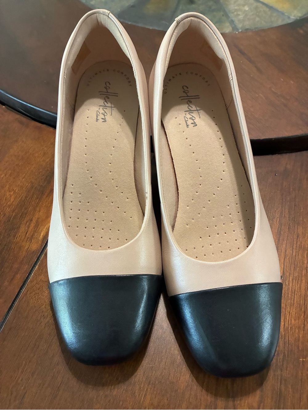 Clarks Two-Tone Dusty Rose and Black Cap-Toe Flats